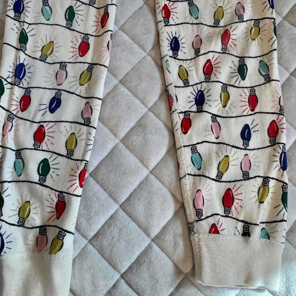 Hanna Andersson Christmas Pajamas - Picture 9 of 15